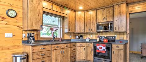 House (2 Bedrooms) | Interior