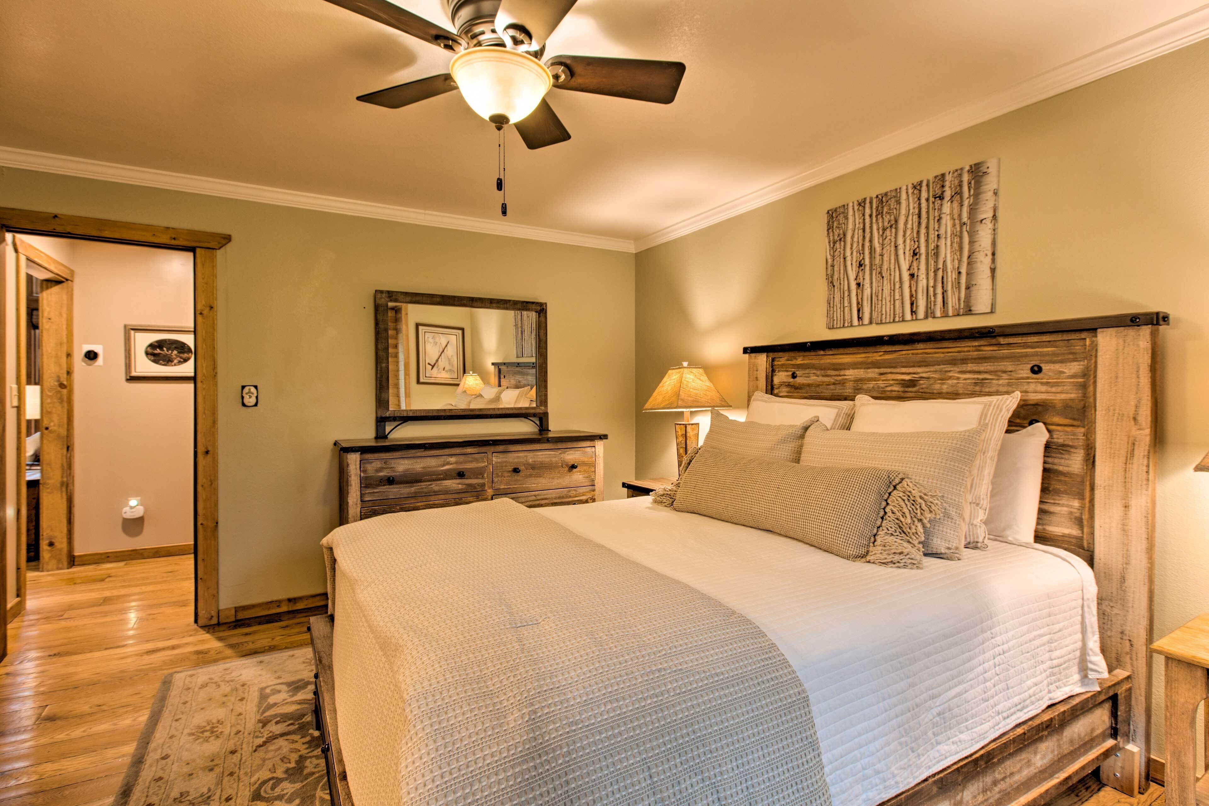 House (3 Bedrooms) | Interior