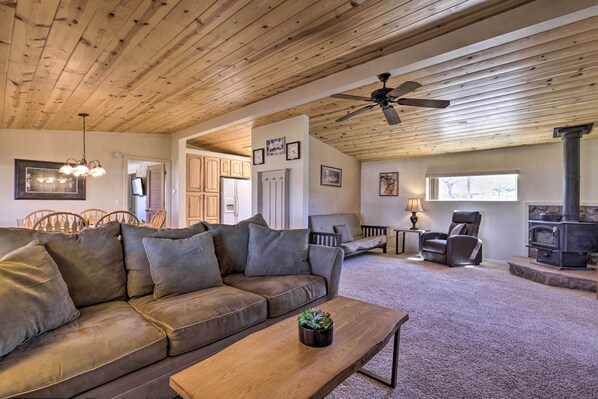 House (3 Bedrooms) | Living area | TV, DVD player, books - Rustic Bullhead City Retreat w/ Porch & Views (Golden Valley)