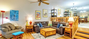 Sunny Titusville Retreat Near Space Coast!