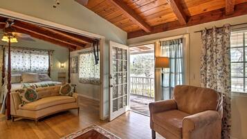 1 bedroom, bed sheets