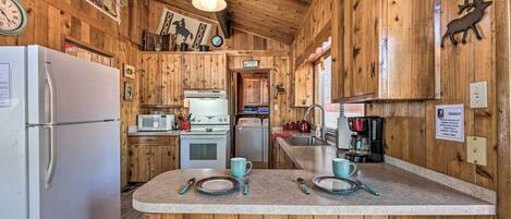 House (2 Bedrooms) | Interior