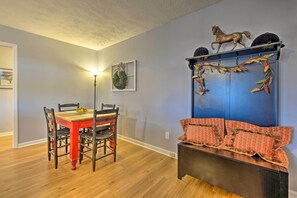 House (2 Bedrooms) | Interior