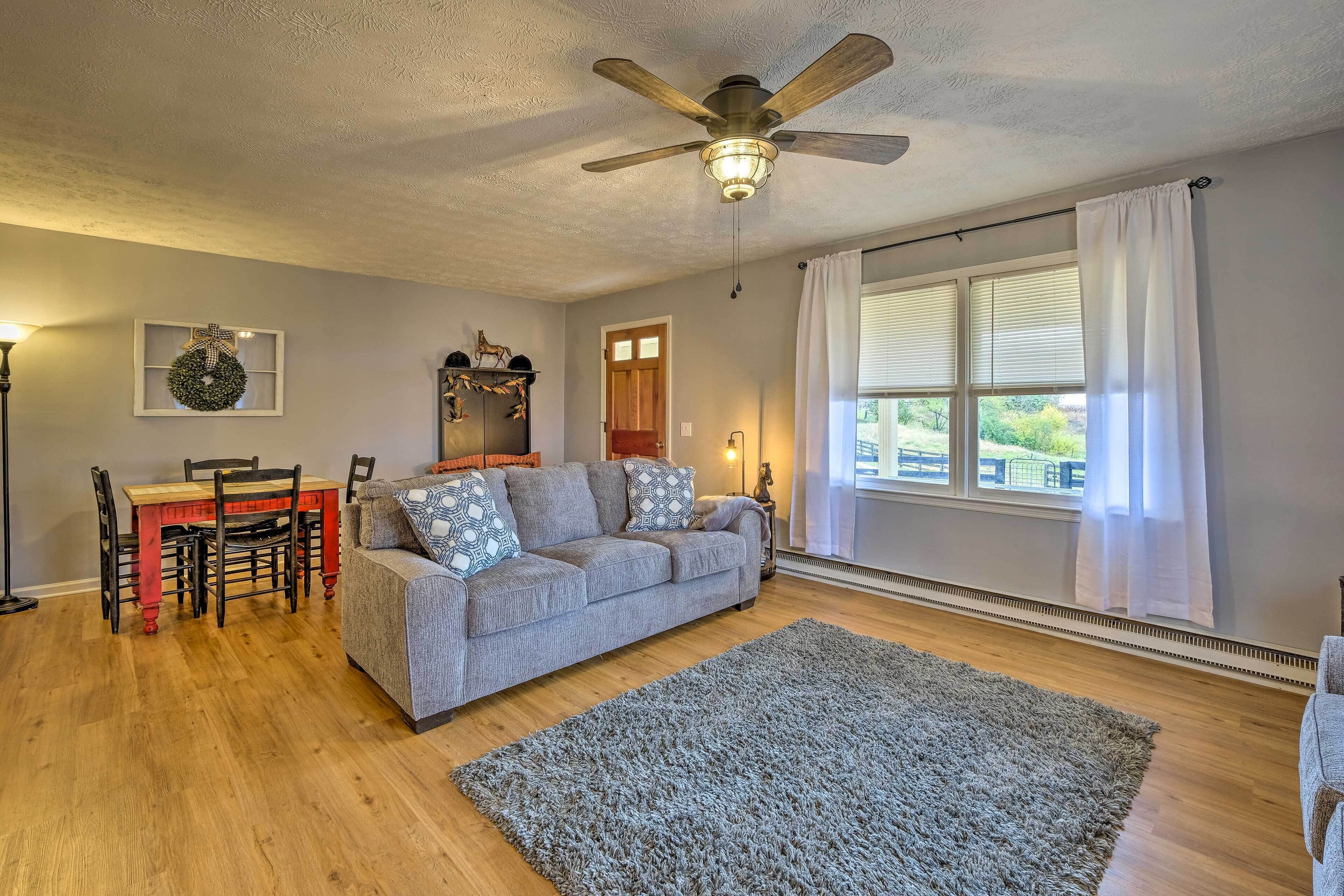 House (2 Bedrooms) | Interior