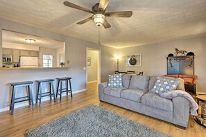 House (2 Bedrooms) | Interior
