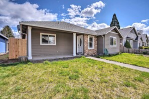 House (3 Bedrooms) | Front of property