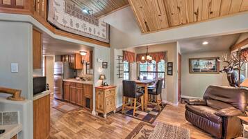 House (1 Bedroom) | Interior