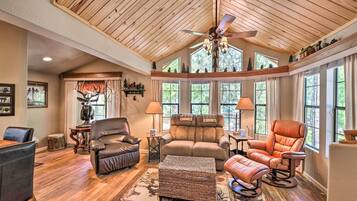 House (1 Bedroom) | Interior