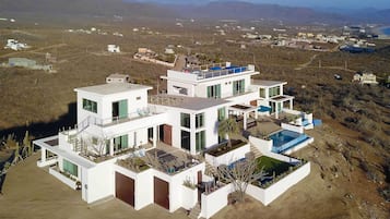 Villa (6 Bedrooms) | Interior
