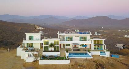 Luxury Ocean-view Villa w/ Pool By Cerritos Beach