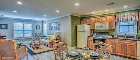 House (5 Bedrooms) | Interior