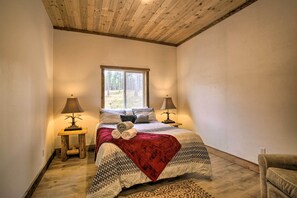 Interior - Rural Kettle Falls Bunkhouse w/ Airstrip & Trails! (Kettle Falls)