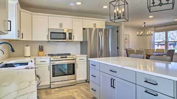 Nhà (3 Bedrooms) | Nội thất