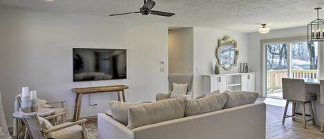 House (3 Bedrooms) | Interior