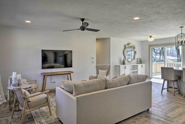 House (3 Bedrooms) | Interior