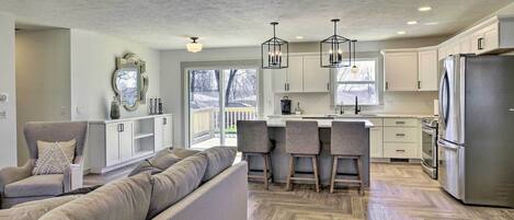 House (3 Bedrooms) | Interior