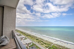 Interior - Myrtle Beach Ocean-view Condo: Walk to Beach! (Myrtle Beach)