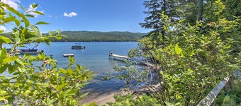 Updated Bristol Lakehouse w/ Kayaks & Beach Access