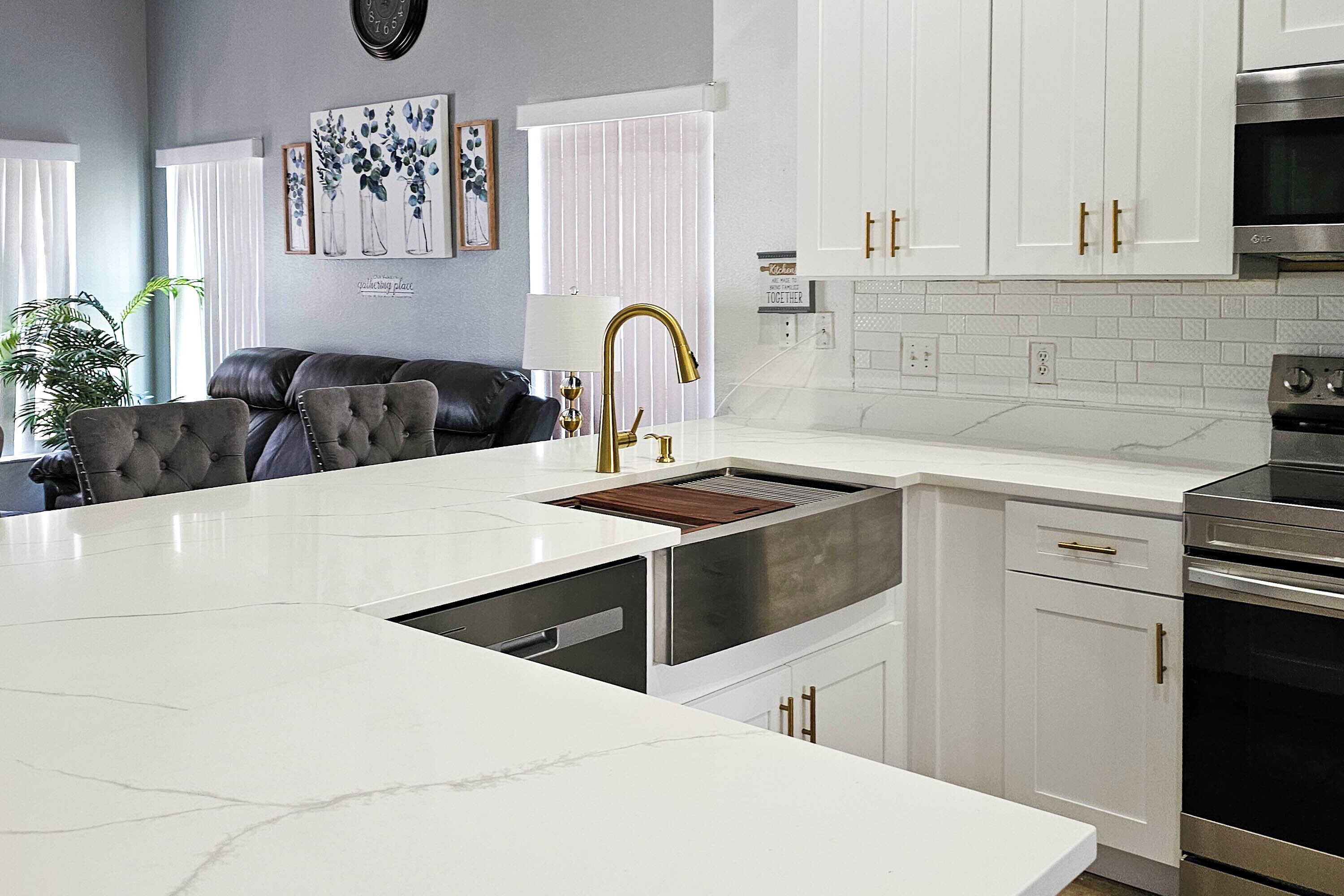 House (5 Bedrooms) | Interior