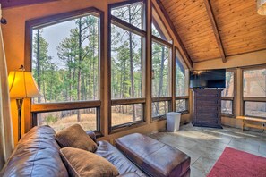 TV, fireplace - Central Ruidoso Mountain Home w/ Step-free Access! (Ruidoso)