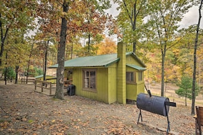 House (2 Bedrooms) | Interior - 'matt Dillon' Cabin ~ 1 Mile to Raystown Lake! (Huntingdon)
