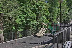 House (2 Bedrooms) | Interior - 4 Mi to Gatlinburg Strip: Serene Cabin w/ Hot Tub! (Gatlinburg)