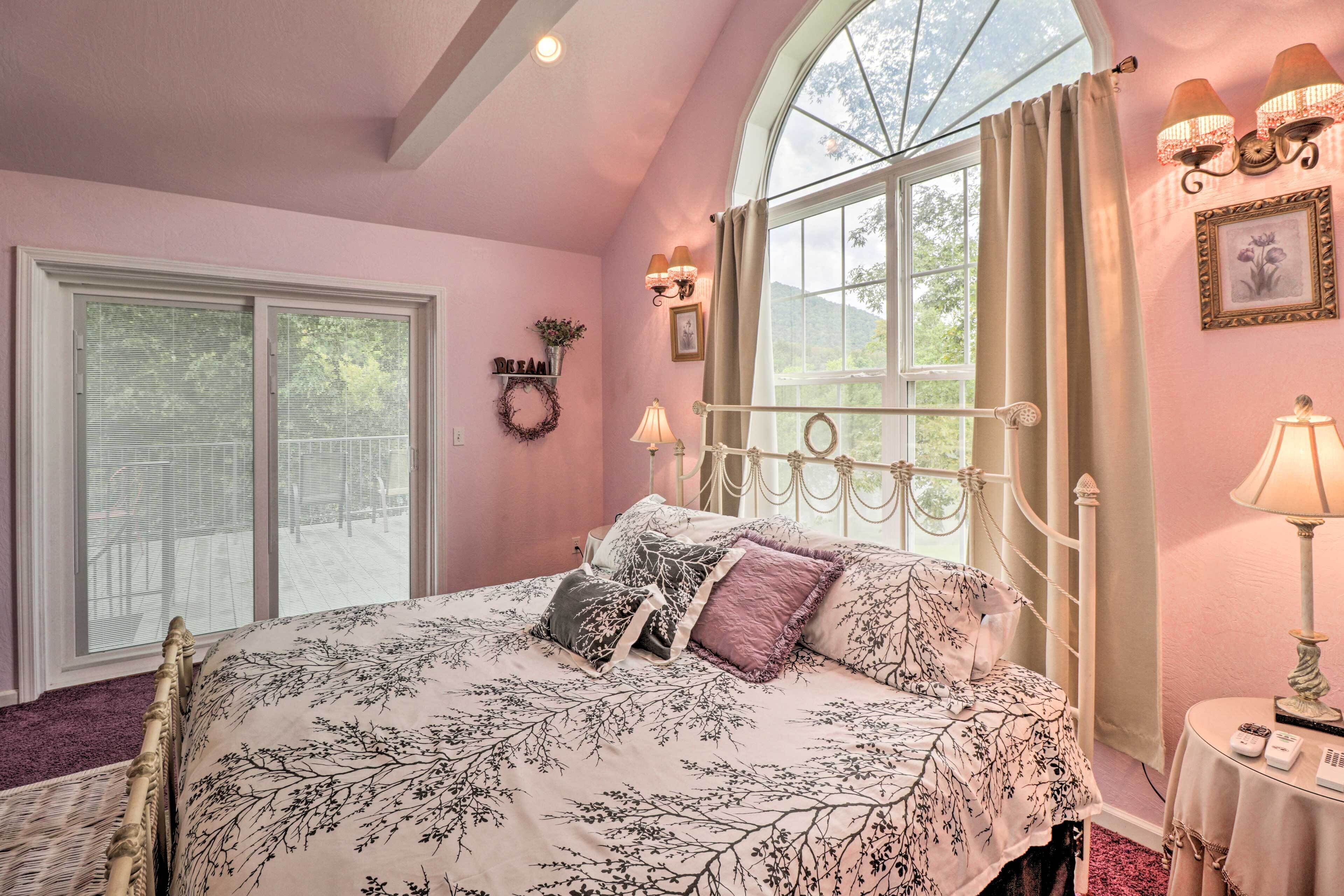 Cottage (2 Bedrooms) | Interior