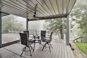 Cottage (2 Bedrooms) | Interior - Rubys Landing Cottage w/ Deck & White River Views (Melbourne)
