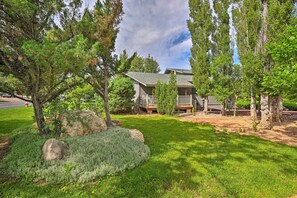 Apartment (2 Bedrooms) | Interior - Continental Country Club Gem w/ Covered Porch (Flagstaff)