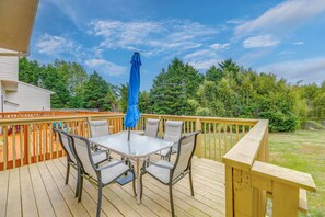 Apartment (3 Bedrooms) | Interior - Pool Access & Deck: Bethany Beach Gem (Ocean View)