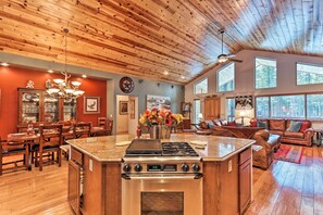 House (3 Bedrooms) | Interior - < 3 Mi to Pinetop Country Club: Luxe Cabin w/ Deck (Pinetop)