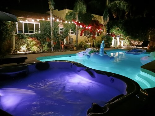 Palm Springs First 420 LGBTA Shiloh Pet-Friendly near downtown 