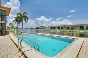 아파트 (2 Bedrooms) | 수영장 | 야외 수영장