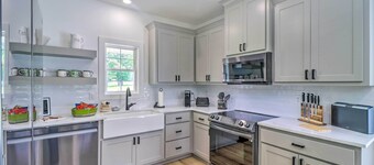 Rural Family Retreat < 3 Mi to Fishing & Boating!