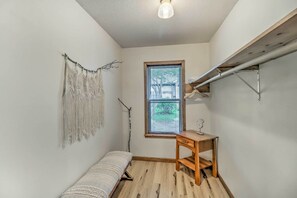 House (3 Bedrooms) | Interior - Mountain View Home Steps to Amphitheater Park (Mountain View)