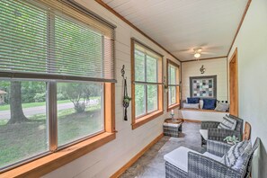 House (3 Bedrooms) | Interior - Mountain View Home Steps to Amphitheater Park (Mountain View)