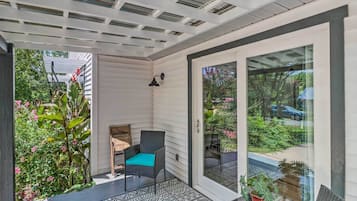 House (3 Bedrooms) | Front of property