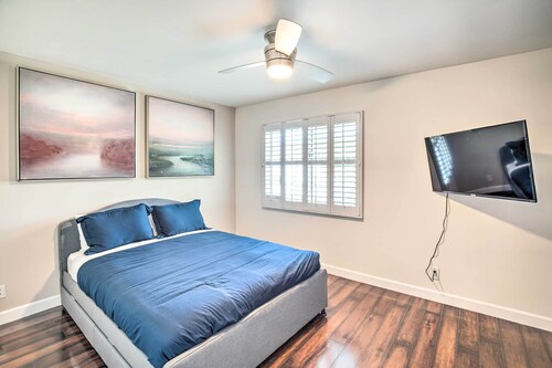 Bright Burbank Condo < 2 Mi to Griffith Park!