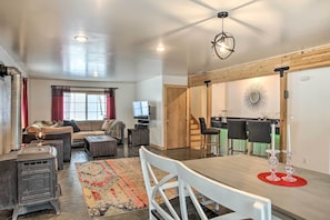 House (4 Bedrooms) | Interior - Kettle Falls Home w/ River Valley Mtn Views! (Kettle Falls)