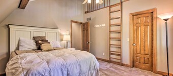 Stunning Solon Getaway ~ 20 Mi to Cleveland!