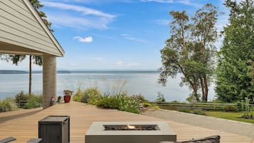 House (3 Bedrooms) | Front of property