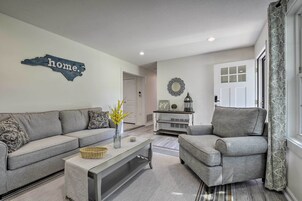 House (3 Bedrooms) | Front of property