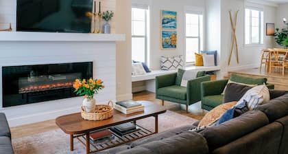 New-build Townhome ~ 6 Mi to Park City!