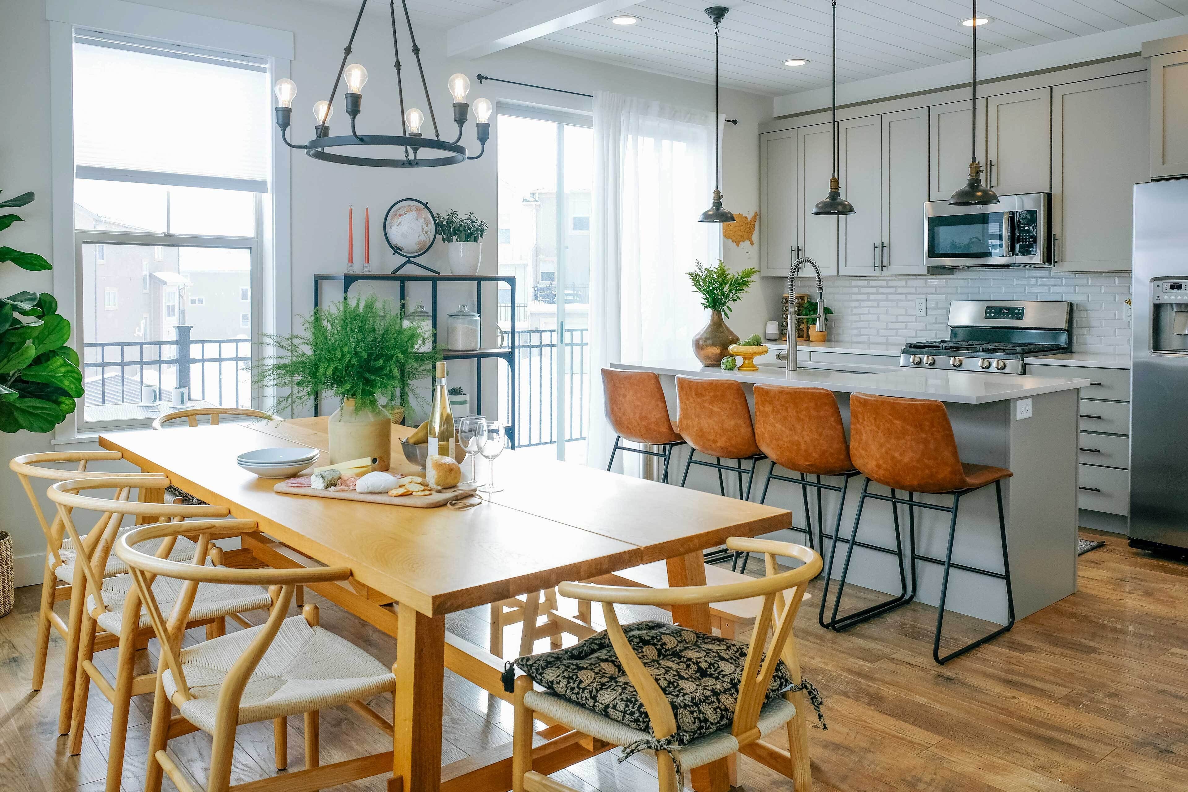 Apartment (4 Bedrooms) | Front of property