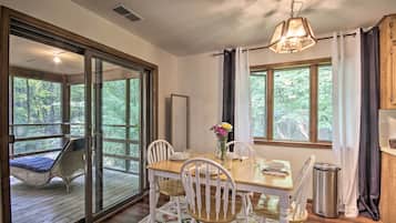 House (3 Bedrooms) | Bahagian dalam