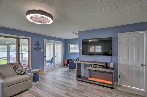 Lake Erie Waterfront Home w/ Sunroom & Yard!