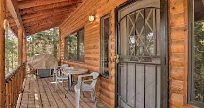 Duck Creek Village Cabin w/ Deck on Half Acre