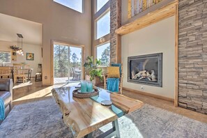 Interior - Woodland Park Home w/ Mountain Views By ATV Trails (Divide)