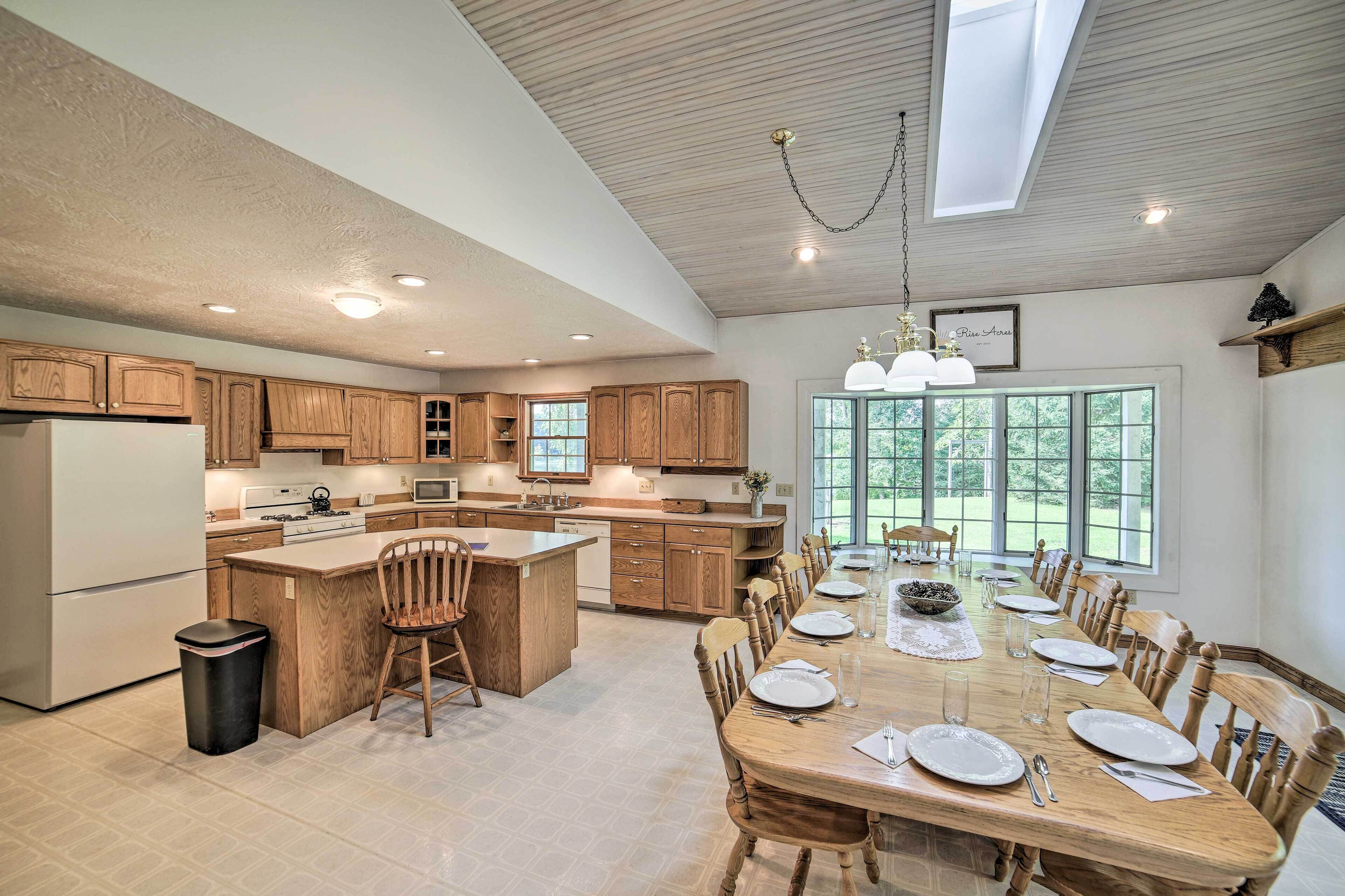 House (5 Bedrooms) | Interior