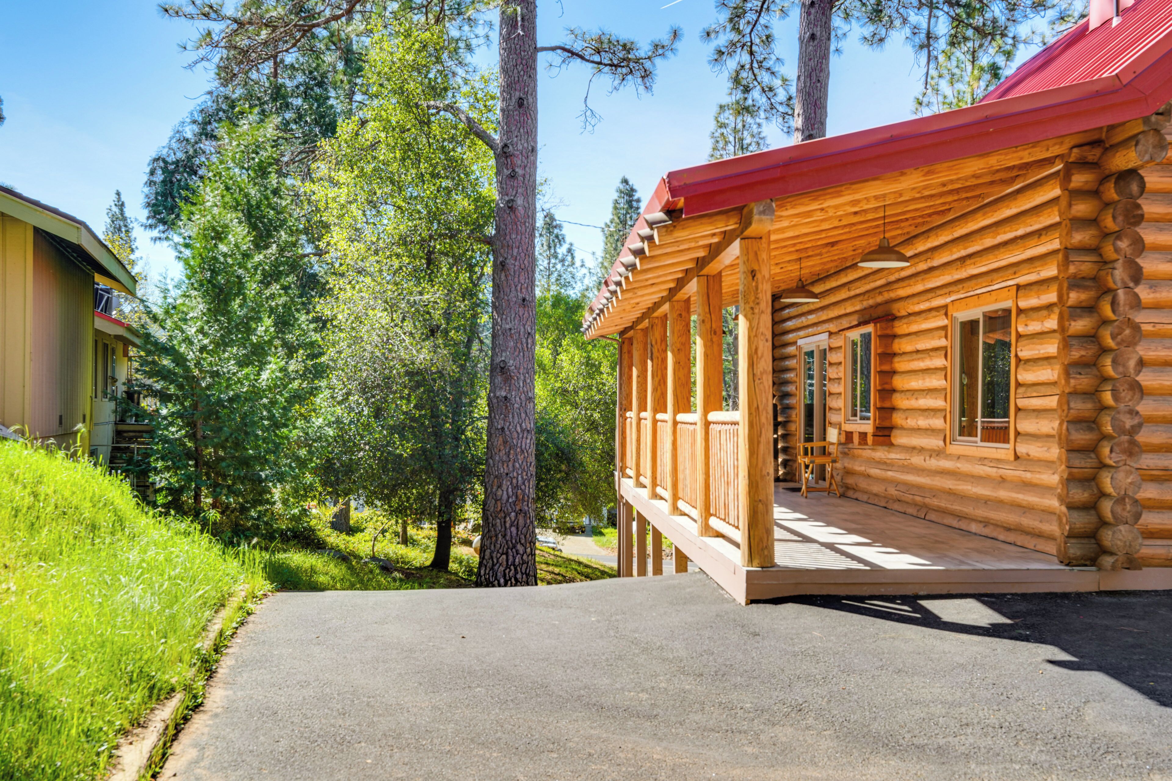 House (5 Bedrooms) | Interior